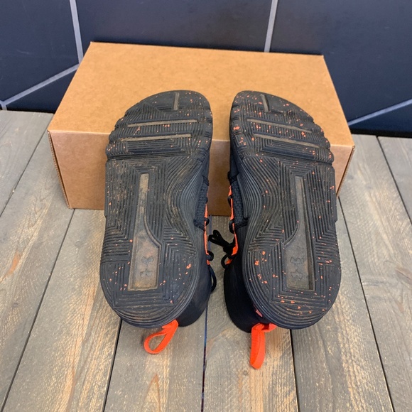 ~Used W/O Box! Youth Under Armour SC 3 Zero Black Orange Sneakers Size 7Y - Picture 5 of 6